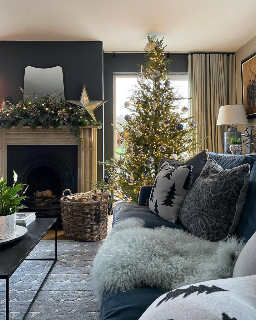 Gray Living Room Christmas Decorating Ideas