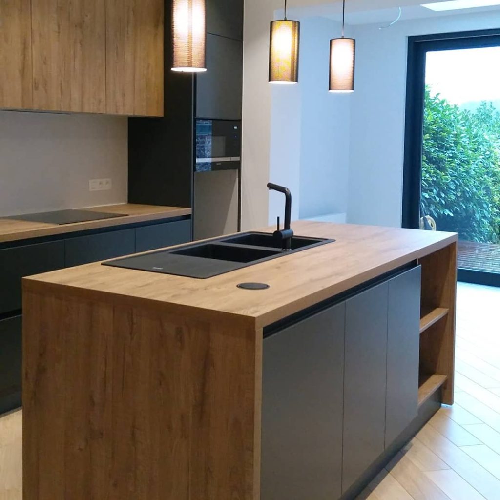 Grey and wood kitchen concepts for soft contrast