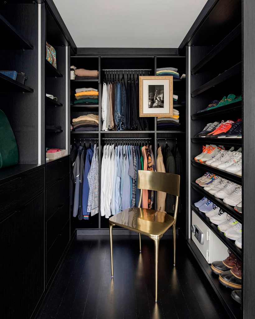 Small Walk-In Pantry 