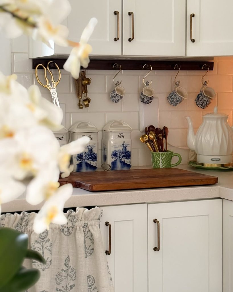 DIY Ideas for Small Pantry