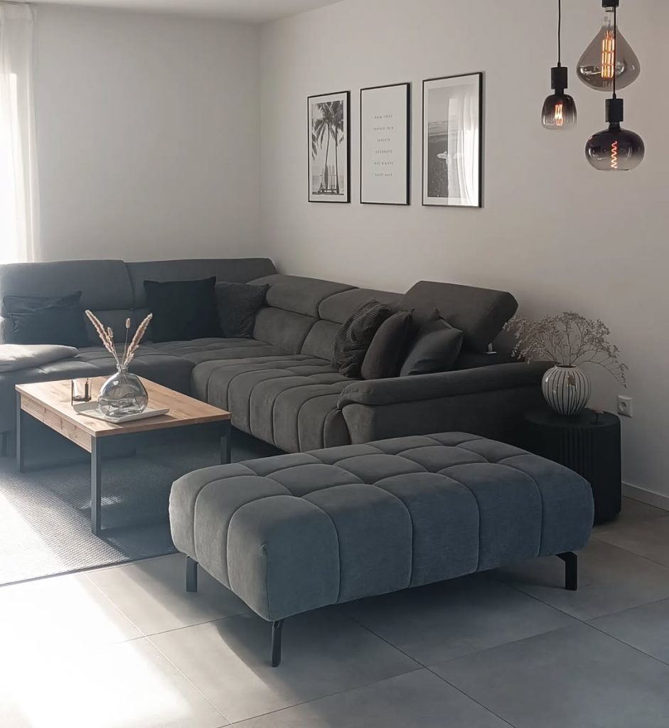 Sweet Gray Living Room Details for a Gentle Look