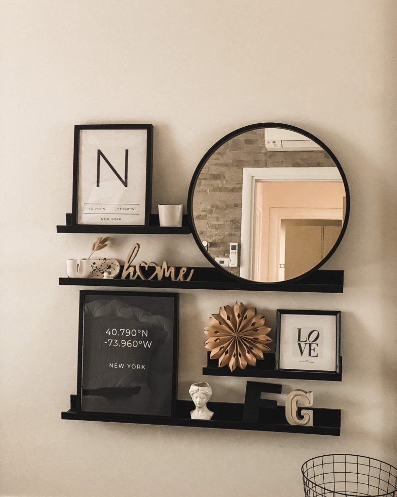 Wall Decor Ideas That Improve Small Entryways
