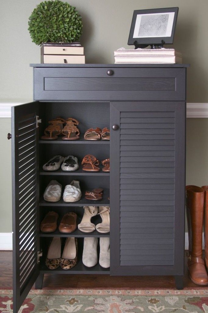 Shoe Storage Ideas That Keep Entryways Open