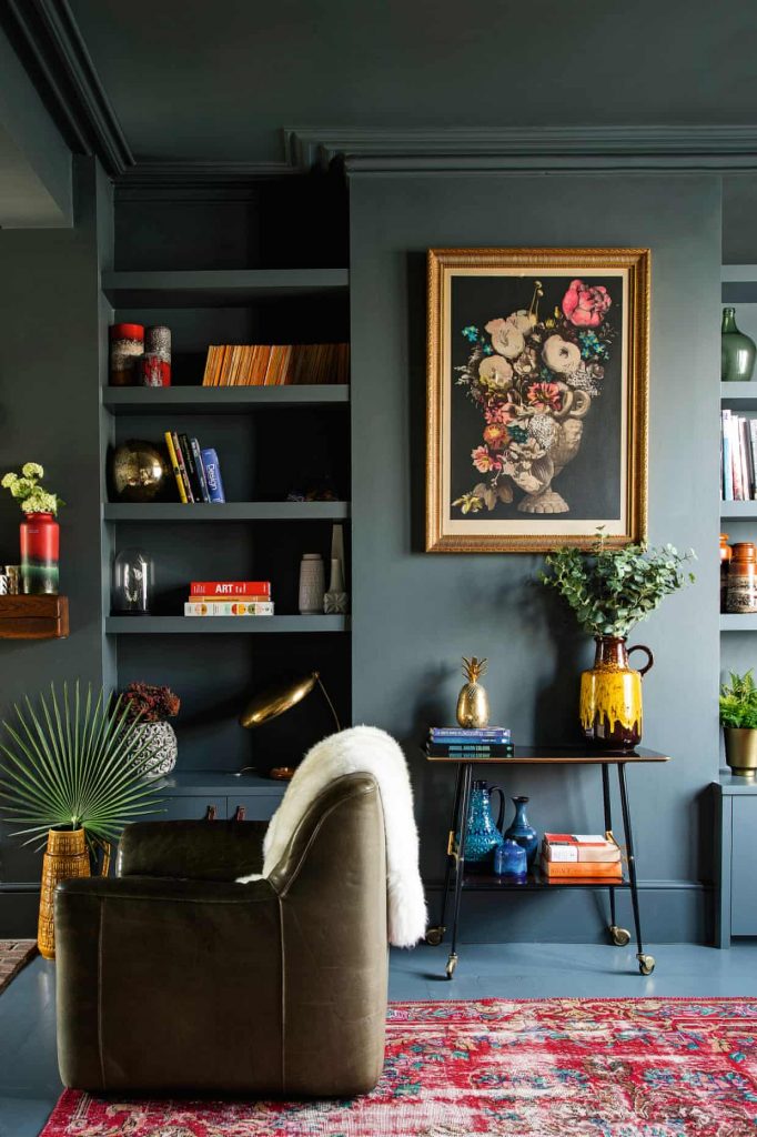 Easy seasonal wall decor ideas to refresh your space all year