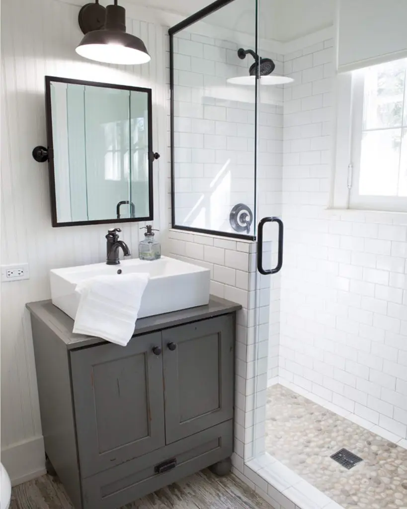 Clean and Updated Modern Farmhouse Basement Bathroom Ideas