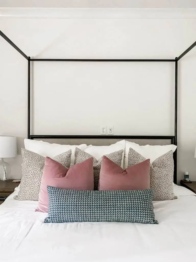 Queen Comforter Sets for Couples’ Bedrooms