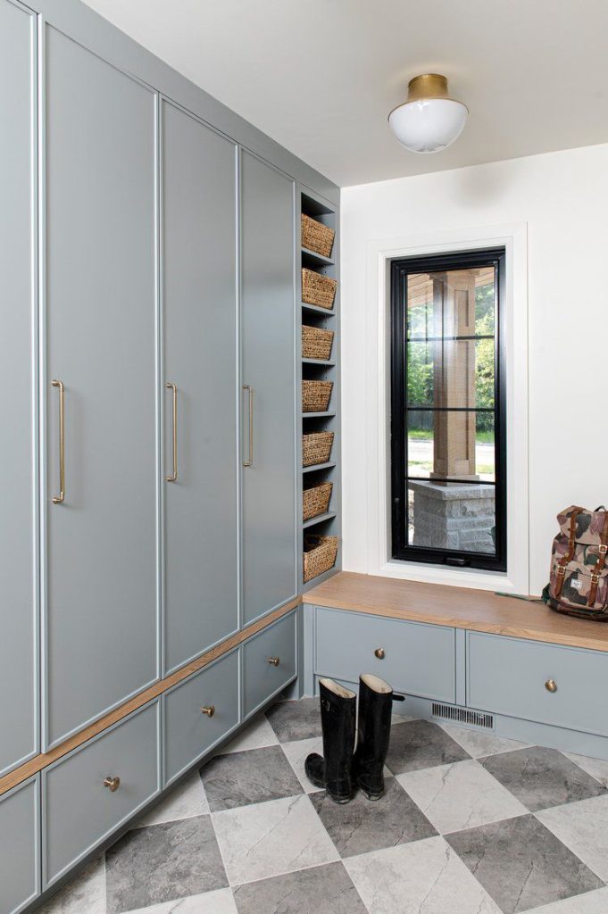 Storage Ideas for Small Entryways That Stay Organized