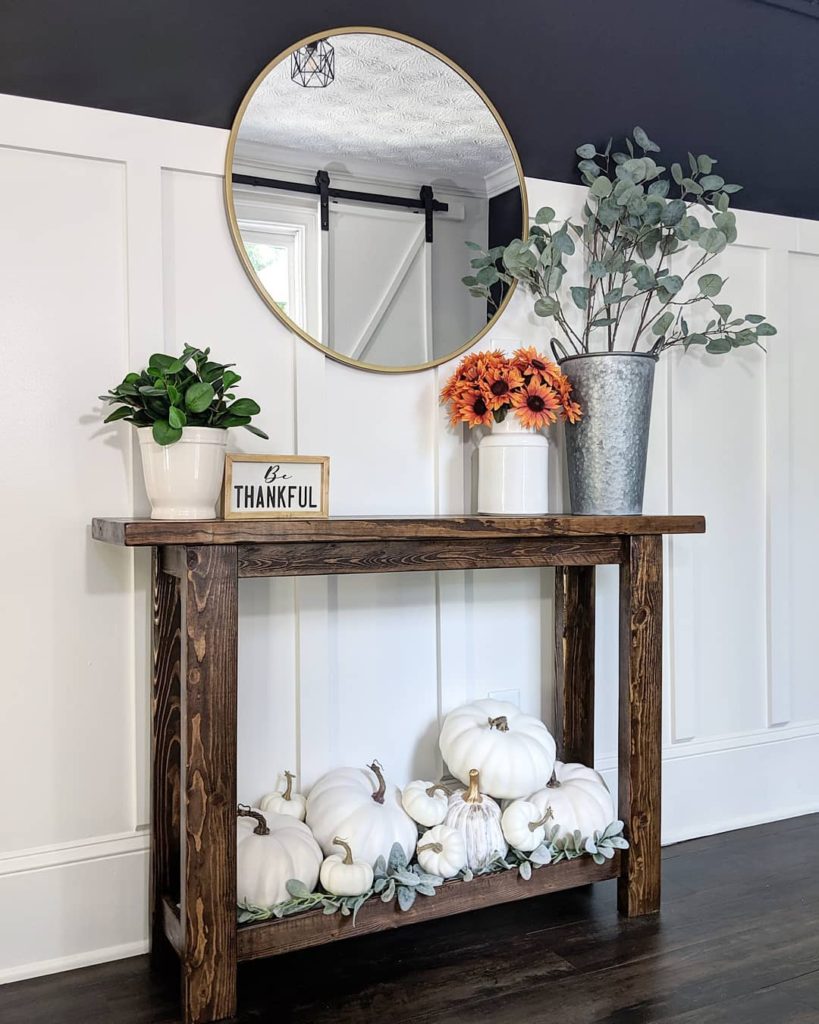 Table Decor Ideas for Small Entryways and Entrances