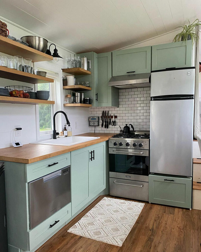 Modern Green Kitchen Styles for Today’s Homes