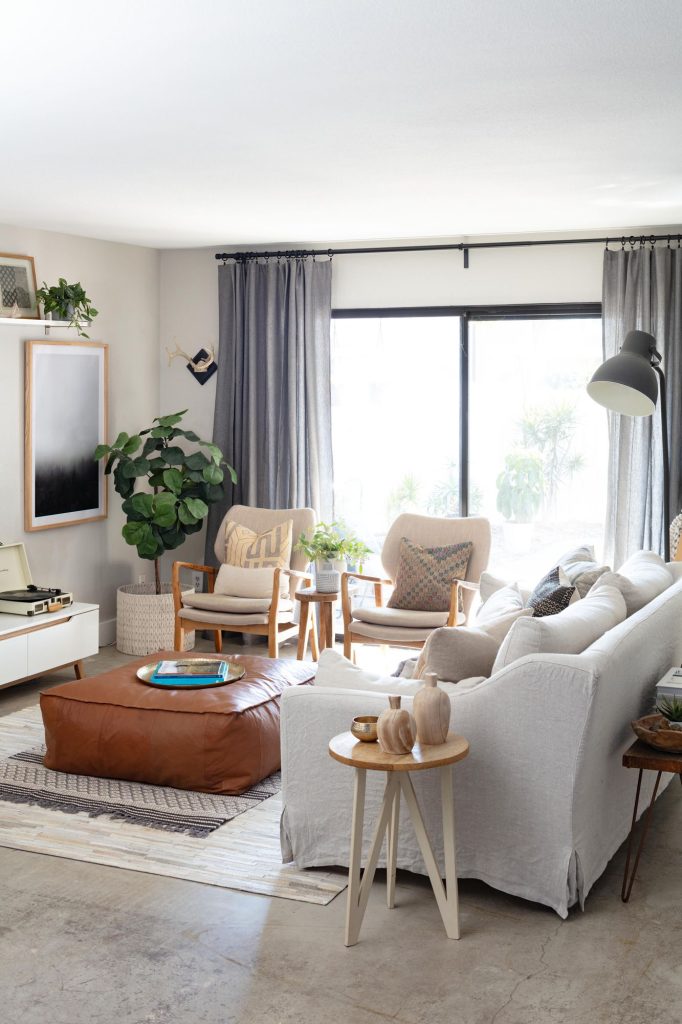Cozy Love Seat and Chair Arrangements for Small Living Rooms