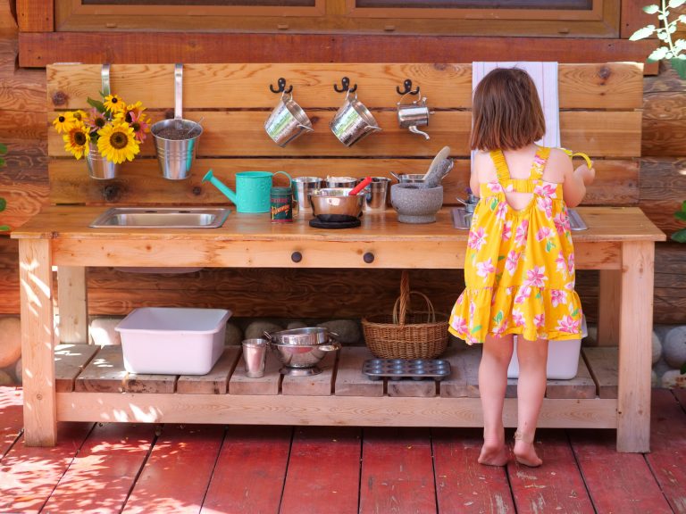 DIY Mud Kitchen Ideas